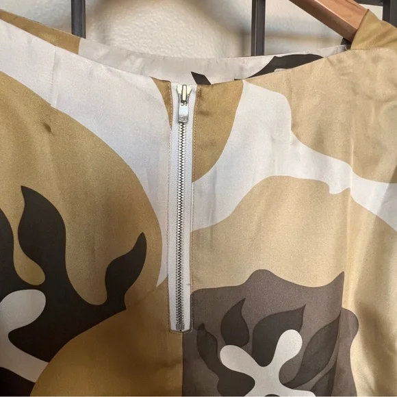 NWT J. Crew Brown and Tan Abstract Blouse, 100% Silk - Picture 3 of 6